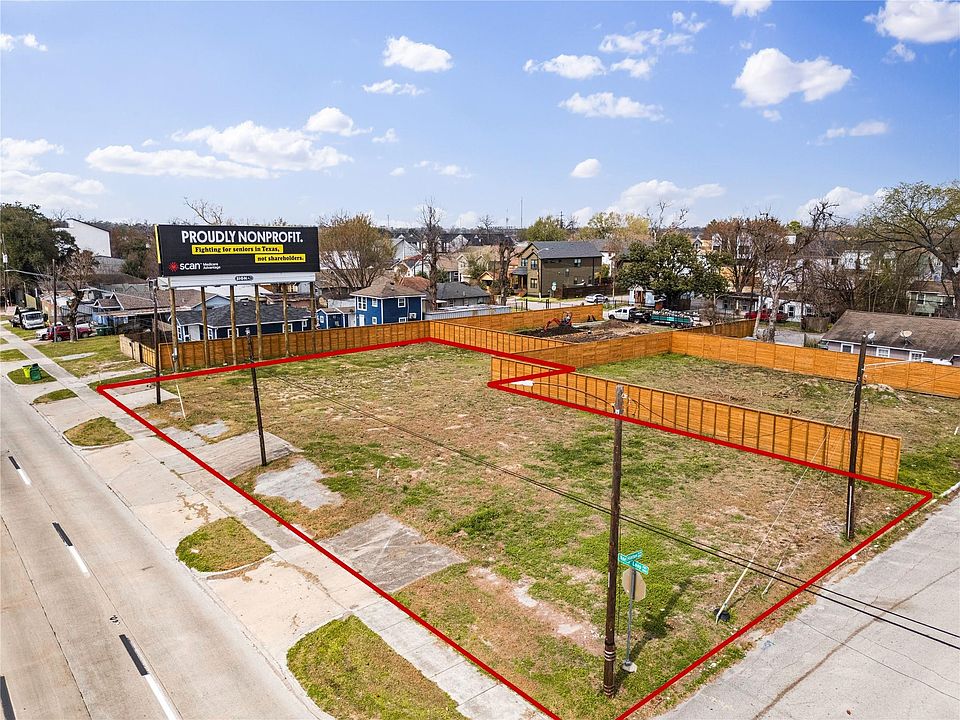1st image of 1025 N Loop Fwy