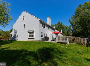 310 Hazelwood Ln, Marlton, NJ 08053