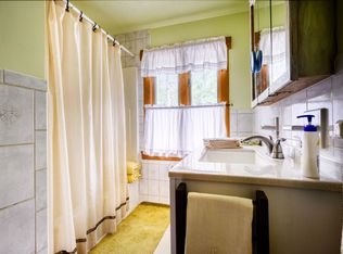 223 Hundred Acre Pond Rd, South Kingstown, RI 02892