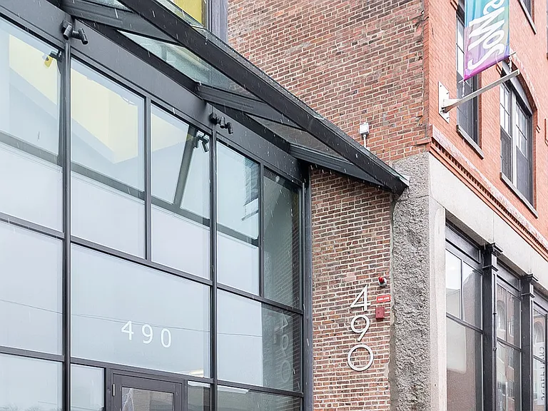 Sowa Boston — Photo 26