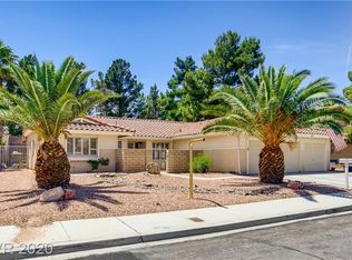 7471 Pollock Dr, Las Vegas, NV 89123