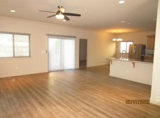 677 Sierra Ave, Clovis, CA 93612