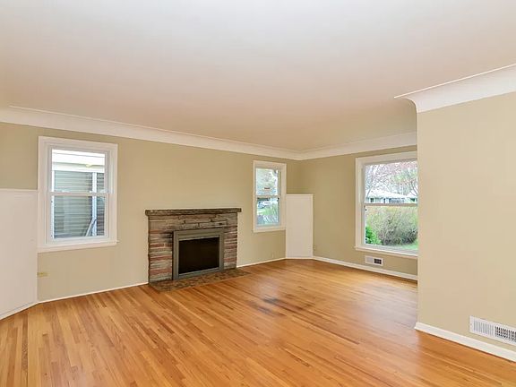 4th image of 5318 Humboldt Ave S