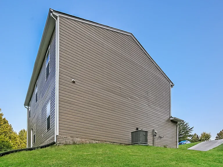 125 Zach Dr — Photo 5
