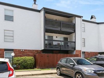 832 S Clearview Pkwy APT 313, Harahan, LA, 70123