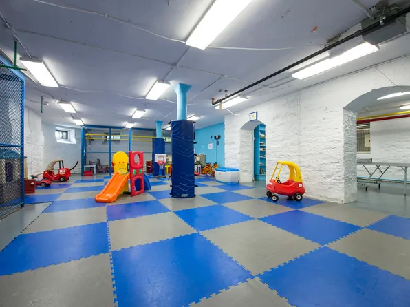 194 Riverside Drive image 24 of 26