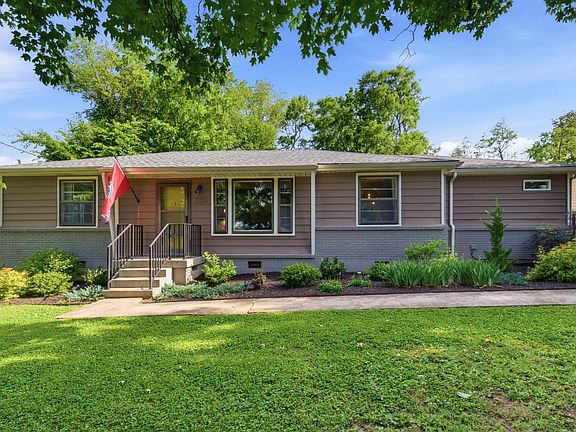5th image of 2724 Emery Dr