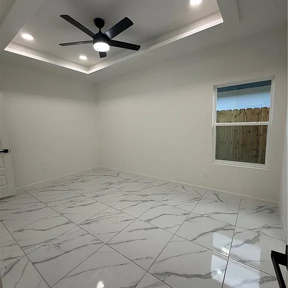 1215 Rosewood Ln #1 — Photo 7