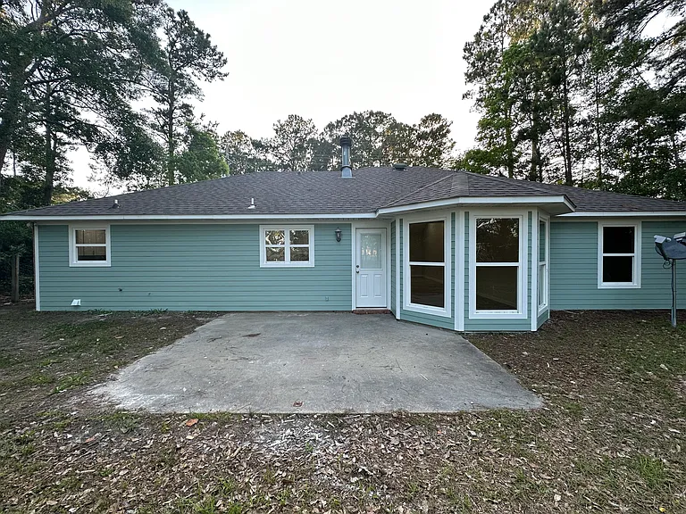 3604 Beach View Dr — Photo 3