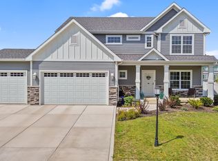 2207 Mary Ln, Valparaiso, IN