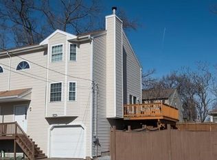 15 Joseph St, Worcester, MA 01604