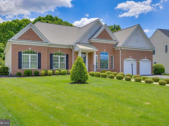 3rd image of 8239 Hortonia Point Dr