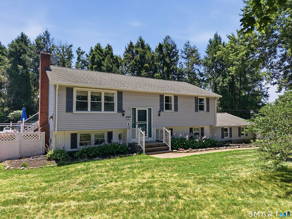 1st image of 26 Pearl Drive