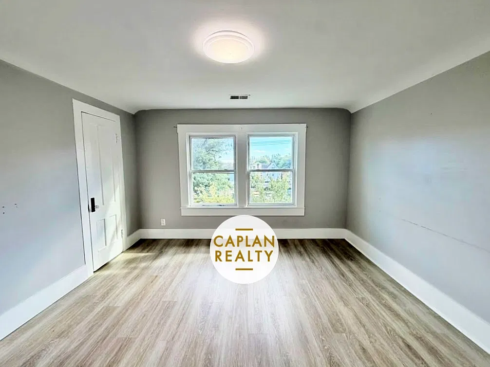 121 Spring St — Photo 4