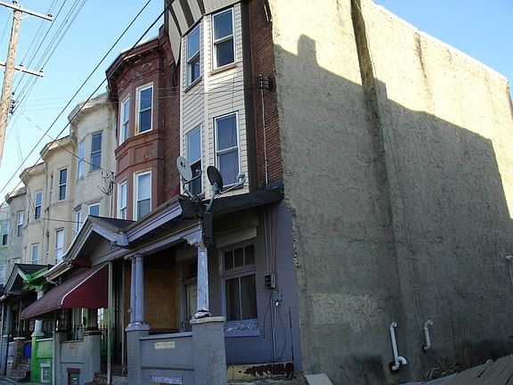 3rd image of 1516 W Glenwood Ave