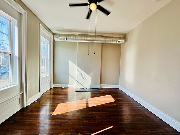 4th image of 717 E Kentucky St #1