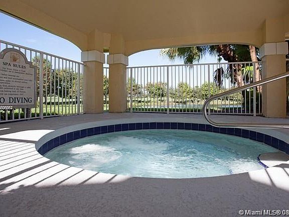 4th image of 437 Vista Isles Dr APT 2221
