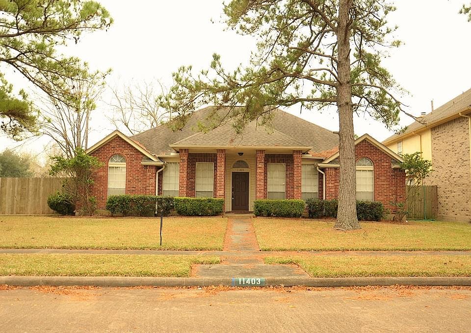 1st image of 11403 Jockey Club Ct