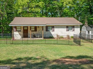 202 Forest Cir, Hartwell, GA 30643