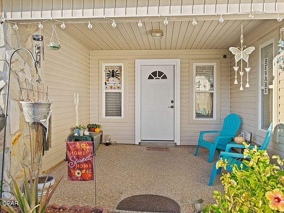 3rd image of 140 Derby Woods Dr