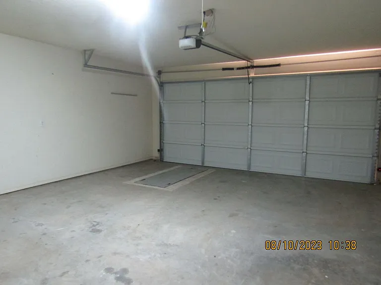 305 E Seminole St — Photo 24