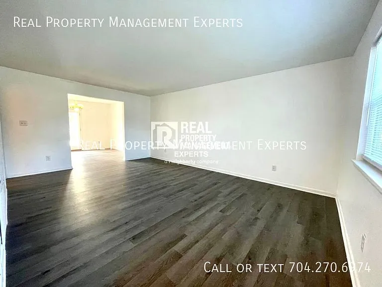 9135 Spyglass Pl #D — Photo 3