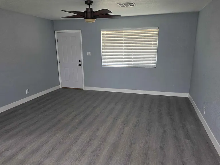 7813 E Culver St — Photo 5