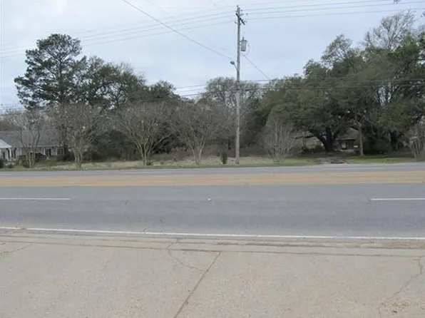 6312 Masonic Dr, Alexandria, LA 71301