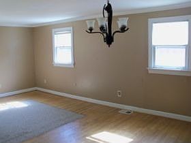 3rd image of 617 Miller Dr