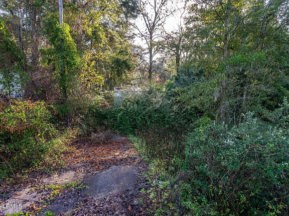 5th image of 92 Sams Point Road