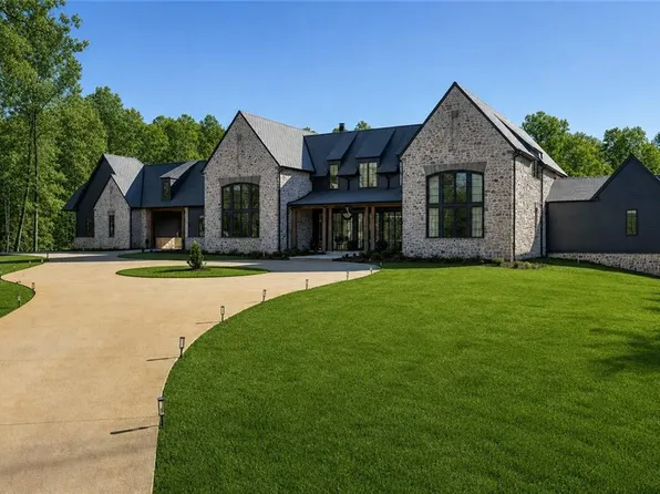 8445 Serenbe Rd, Palmetto, GA 30268