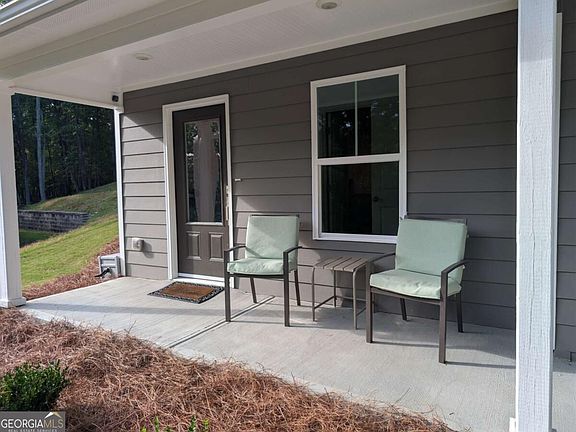 2nd image of 305 Ridgewood Dr