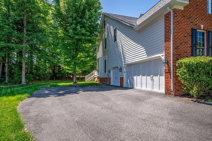 6307 Culbreth Ct — Photo 4