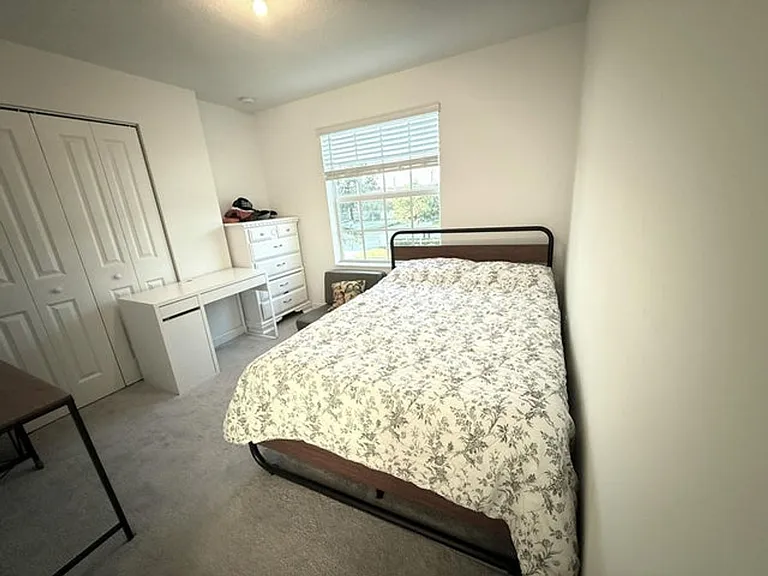 1880 Grantham Ct — Photo 10