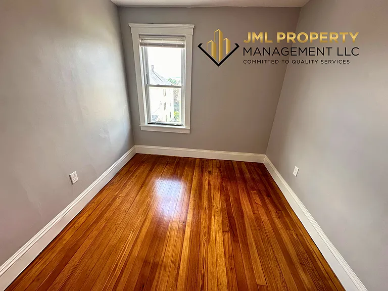 321 Union St #3N — Photo 8