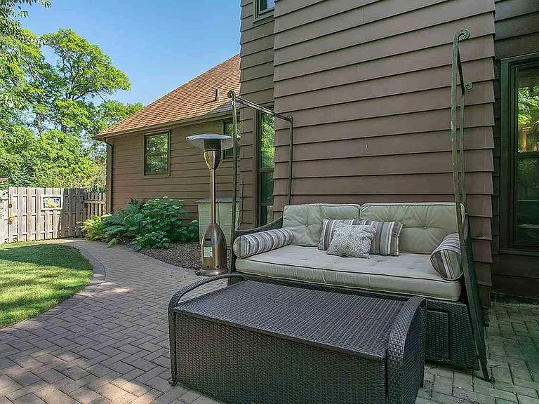 2560 Dunbar Ln — Photo 17