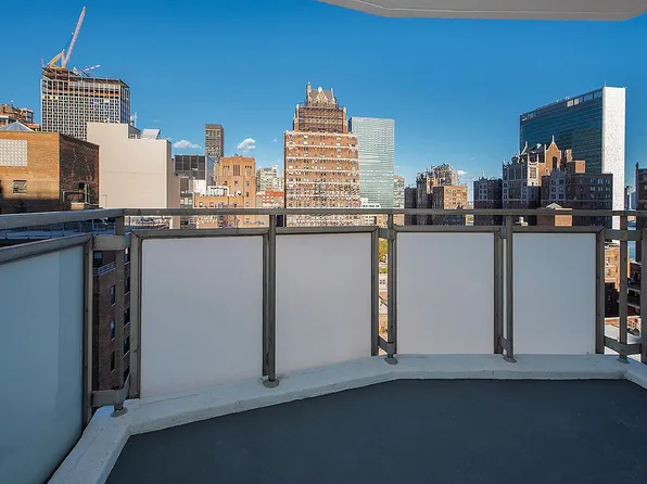300 E 40th St APT 24B, New York, NY 10016