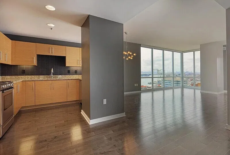1 bed, 1.0 bath, 945 sqft, $1,874 — Photo 2