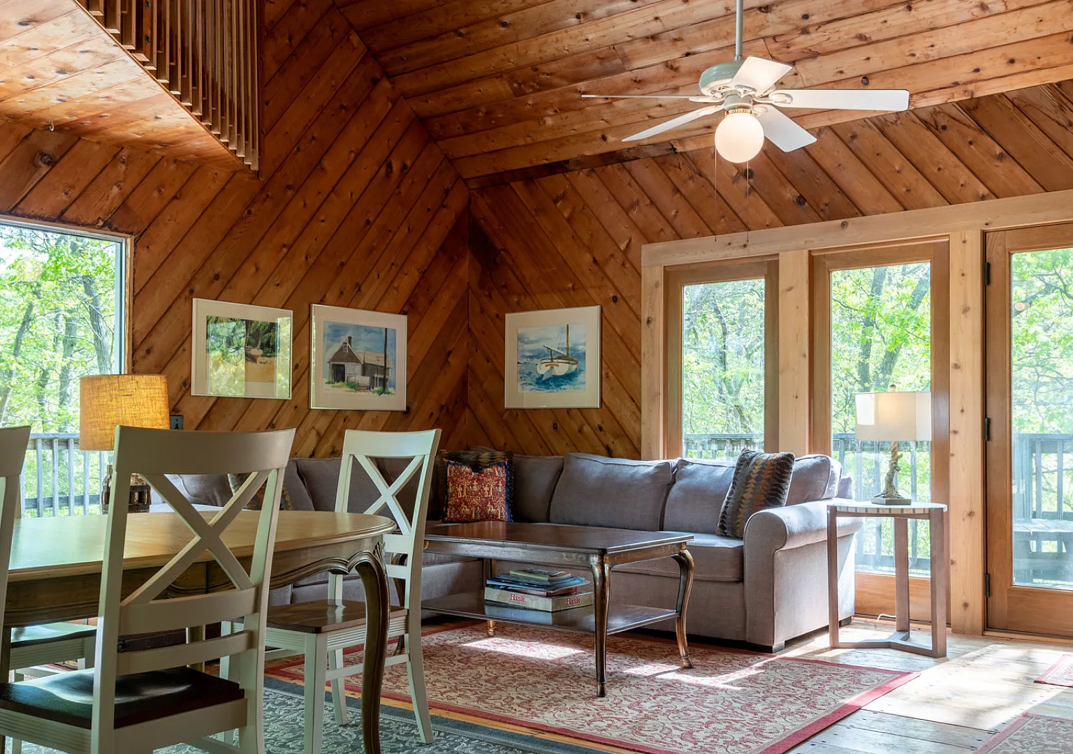 Open Floor Plan, Extensive Decking, Close to Gardiners Bay Beach — Photo 3