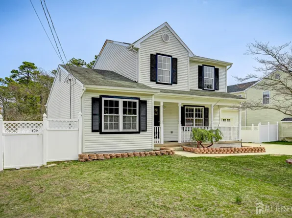 821 Bunnell St, Lanoka Harbor, NJ 08734