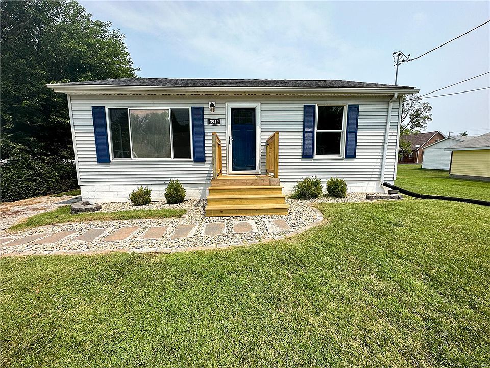 1st image of 3949 Park Ln