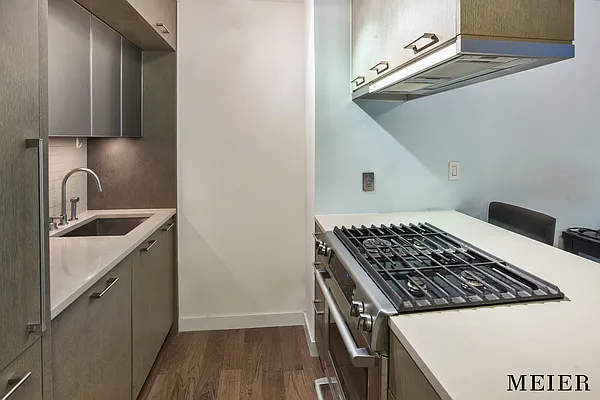 Rented by Hooli Homes New York Inc | media 12