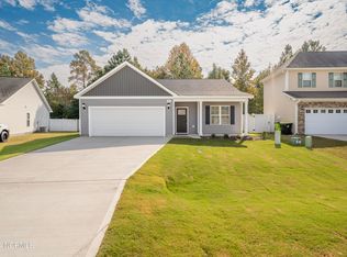 310 Hawks Bluff Dr, New Bern, NC 28560