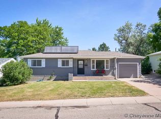 833 Cleveland Ave, Cheyenne, WY 82001