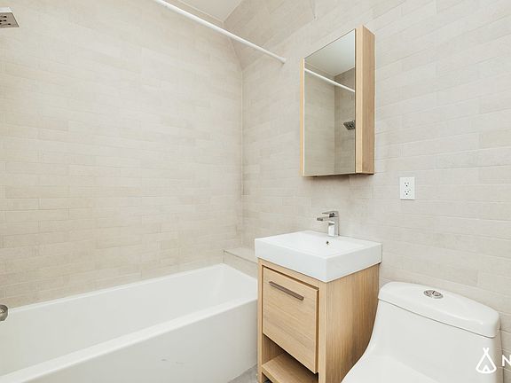 5th image of 37 Wolcott St #3B