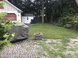 44 Eddywood St, Springfield, MA 01118