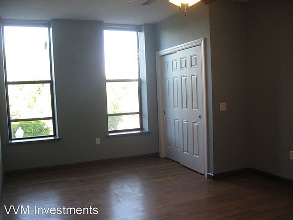 5th image of 200 Main St E #11055202