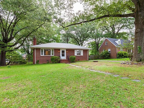 2nd image of 607 Shelby Dr