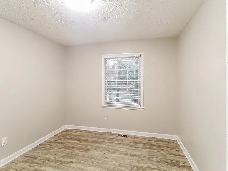 2495 Zane Dr SW — Photo 15