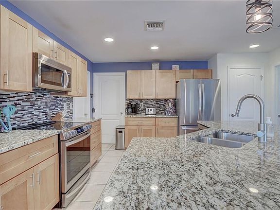 5th image of 3417 W Gator CIR